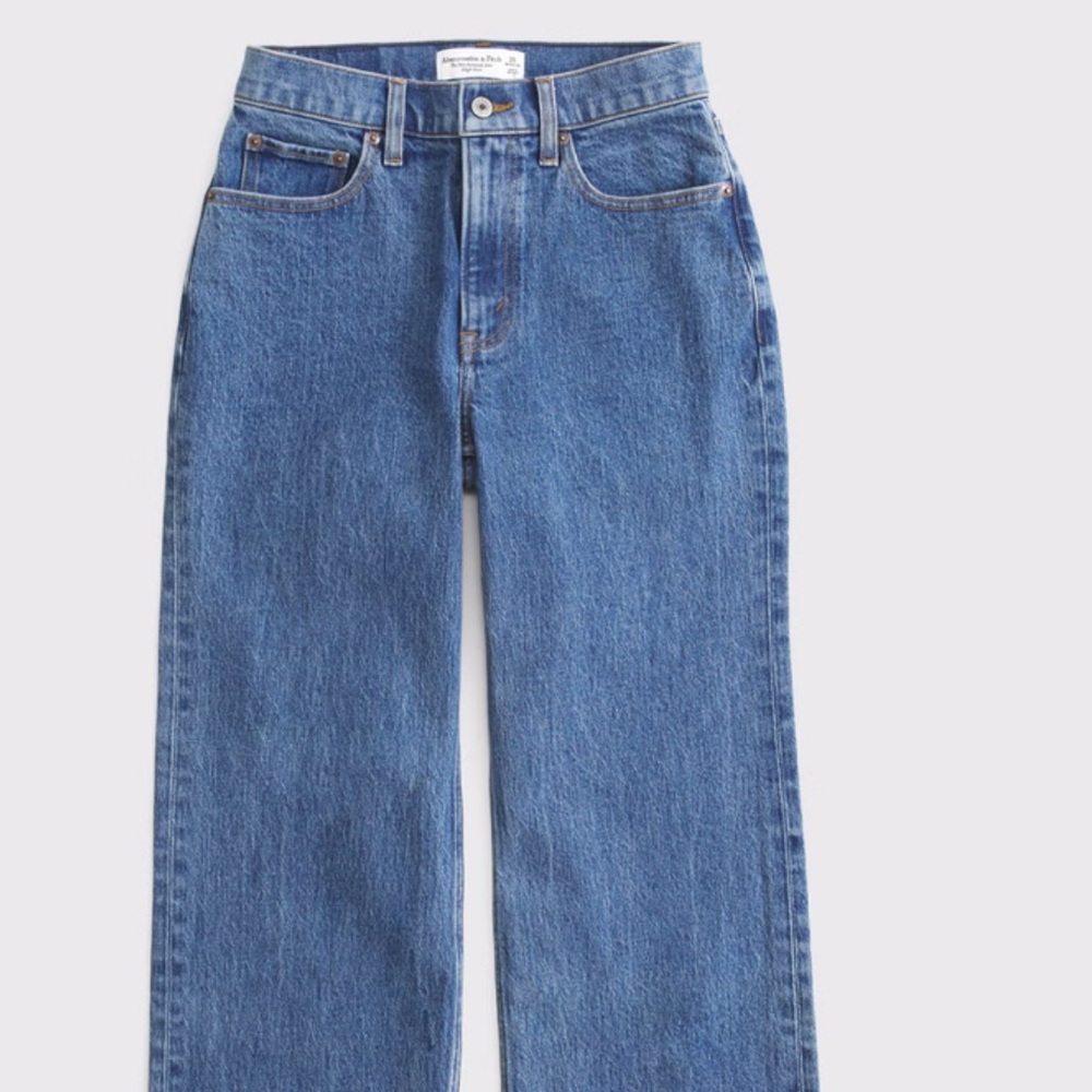 Abercrombie 90s relaxed jeans barely worn